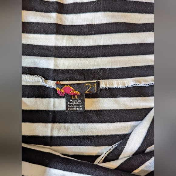 Miniskirt Trio - Picture 6 of 7